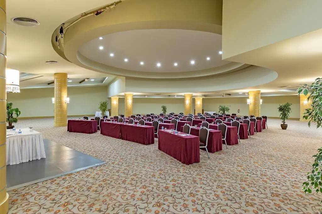 Royal Wings Hotel Antalya 5*,